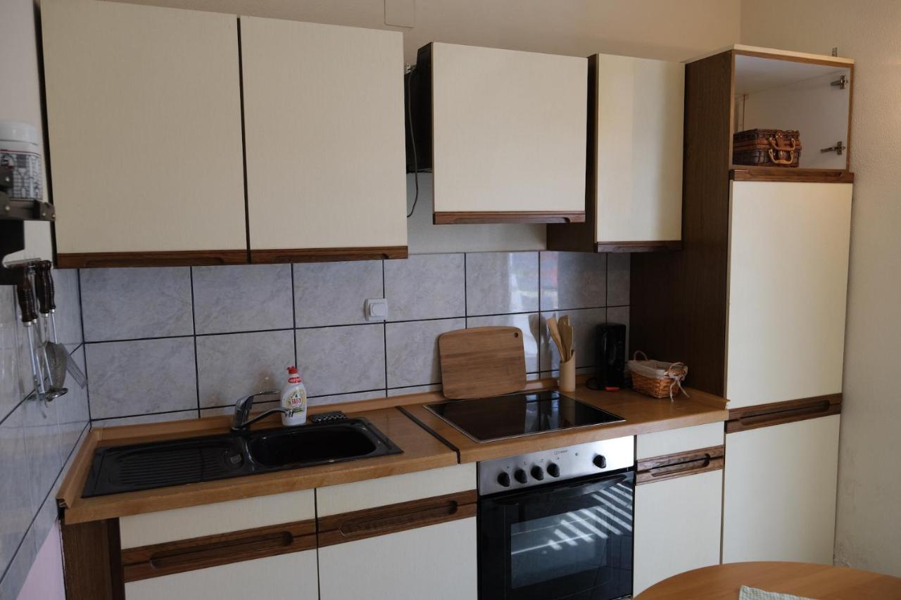 Apartments Jasmina Utjeha Ngoại thất bức ảnh