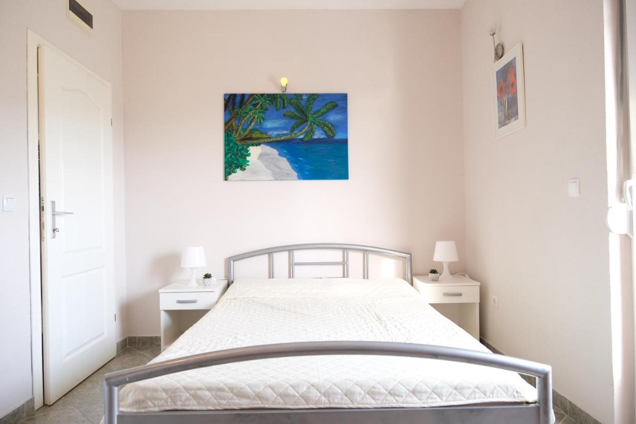 Apartments Jasmina Utjeha Ngoại thất bức ảnh