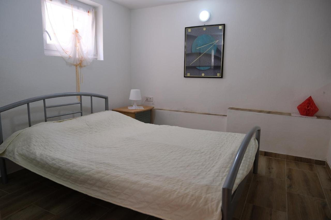 Apartments Jasmina Utjeha Ngoại thất bức ảnh
