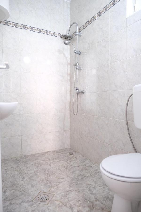 Apartments Jasmina Utjeha Ngoại thất bức ảnh
