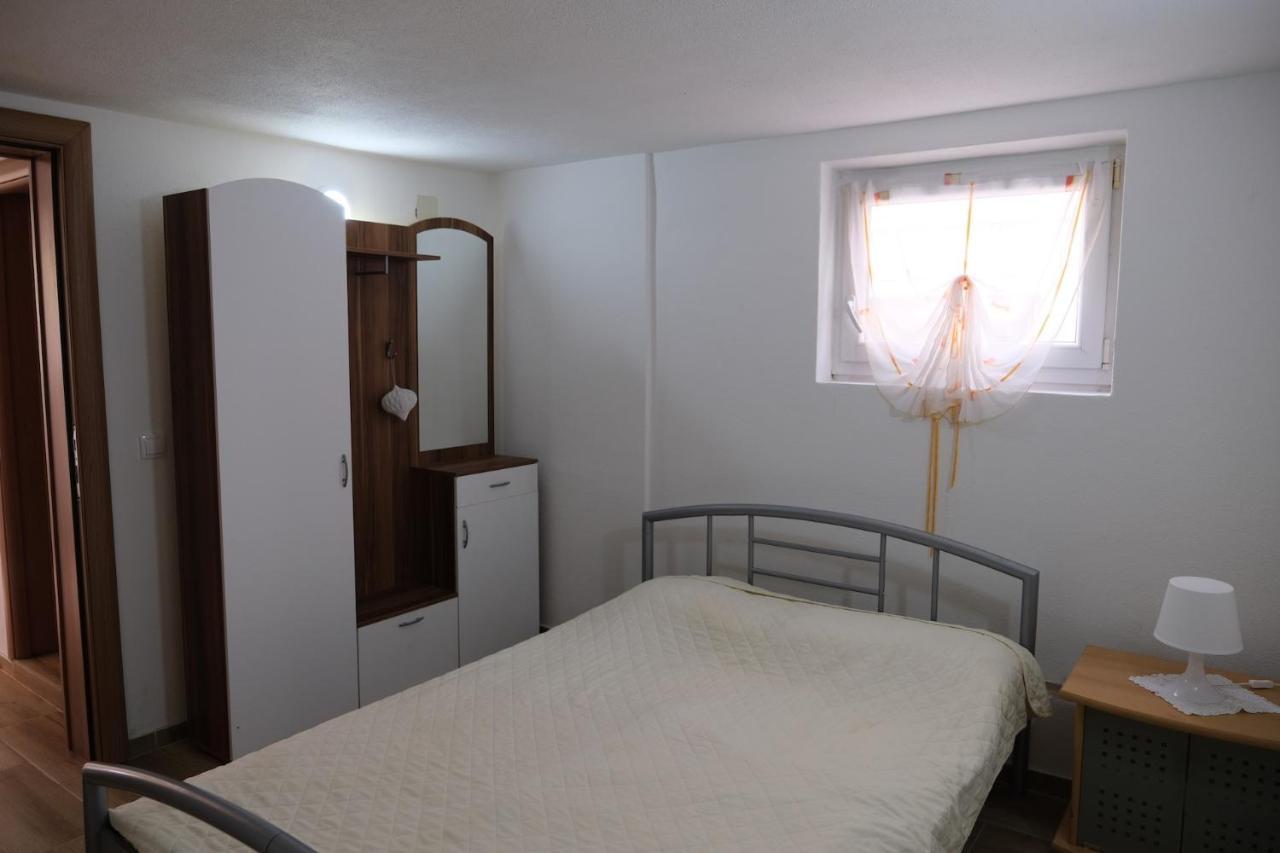 Apartments Jasmina Utjeha Ngoại thất bức ảnh